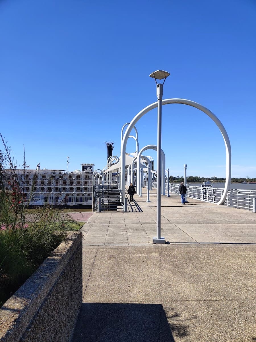 Riverfront Plaza, Baton Rouge