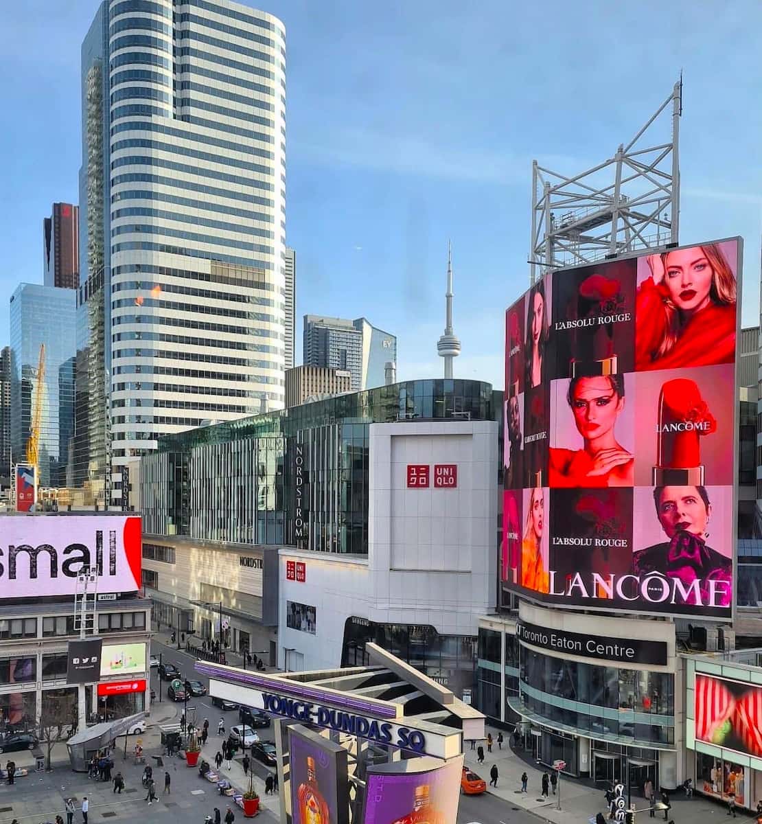 Yonge-Dundas Square, Canada