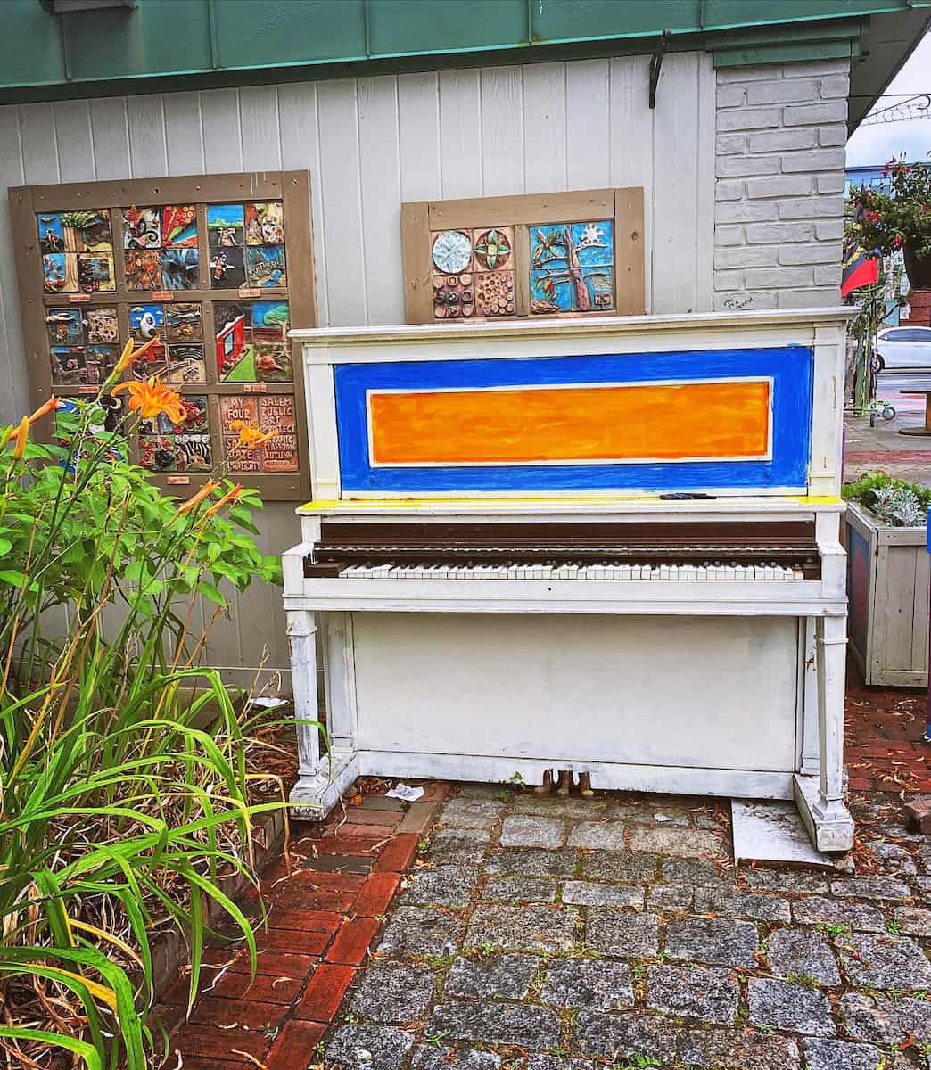 Artists’ Row, Salem