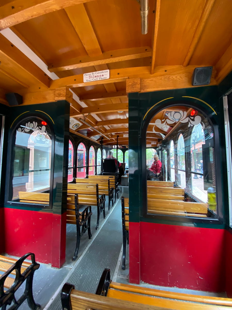 Salem Trolley Tours
