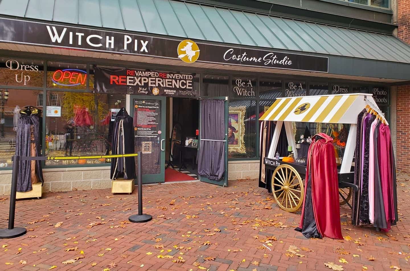 Witch Pix, Salem